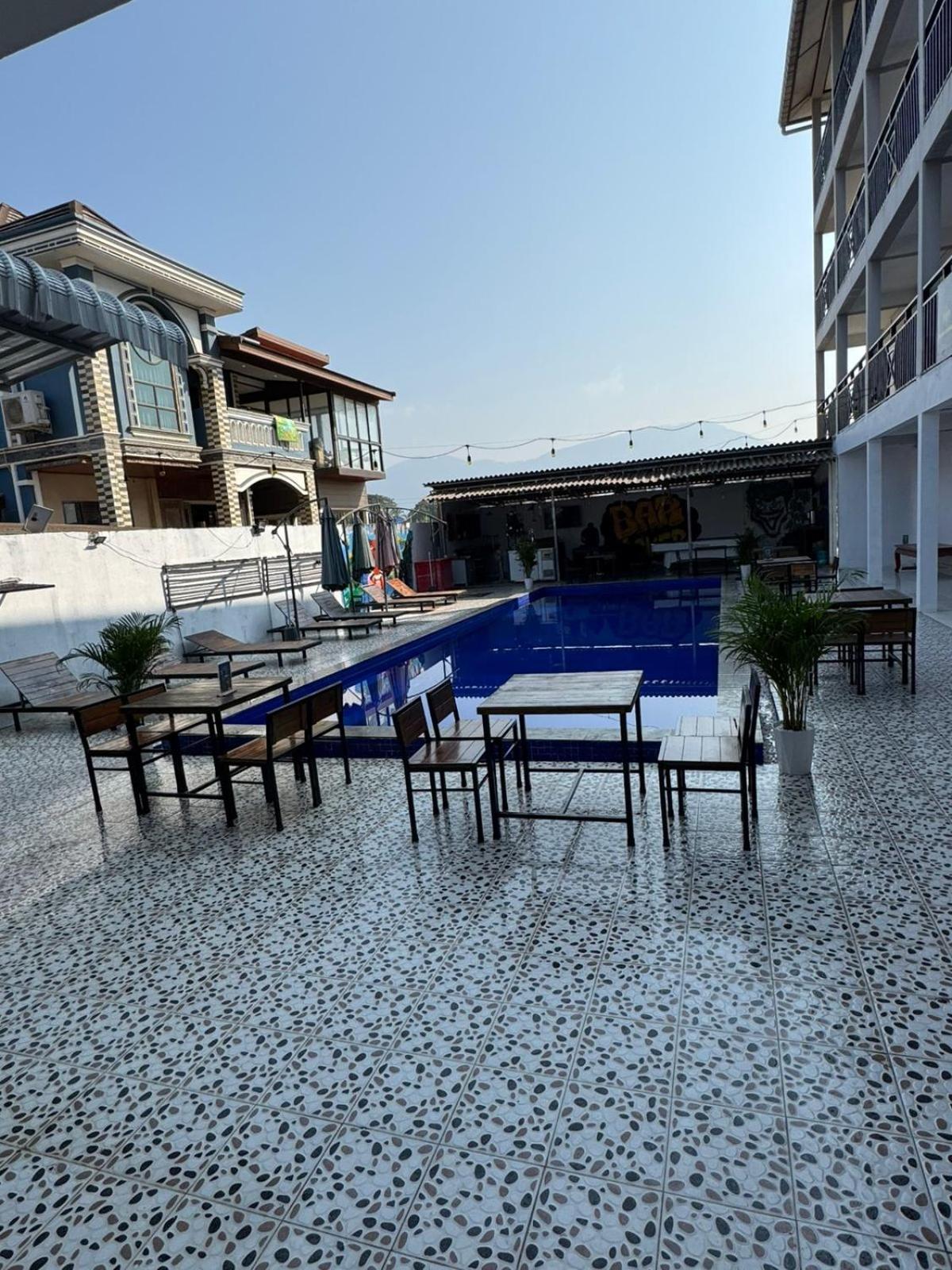 Vang Vieng Santara Backpackers Hostel Dış mekan fotoğraf
