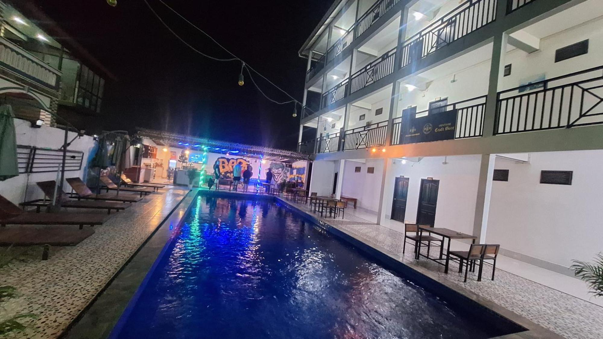 Vang Vieng Santara Backpackers Hostel Dış mekan fotoğraf